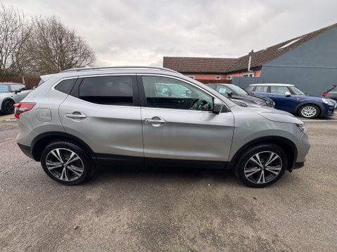 Nissan Qashqai N-CONNECTA DIG-T 5