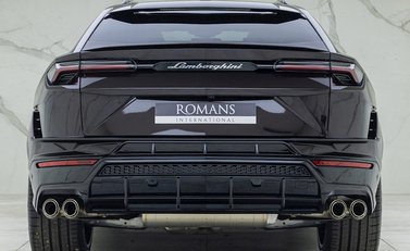 Lamborghini Urus S 5