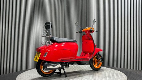 Royal Alloy GT LC 2018 ONLY 2K MODERN RETRO SCOOTER 200CC 3