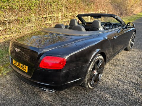 Bentley Continental GTC V8 7