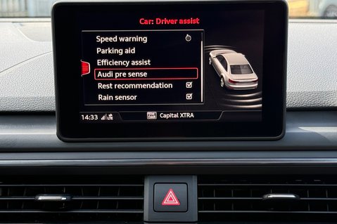 Audi A4 TFSI BLACK EDITION MHEV- APPLE CAR PLAY - REVERSE CAMERA 39