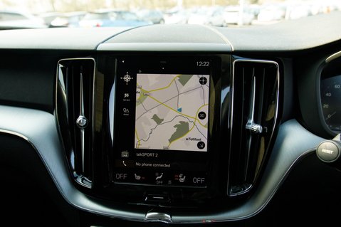 Volvo XC60 D4 MOMENTUM 21