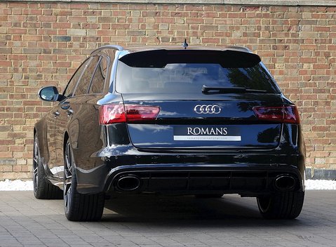 Audi RS6 Avant Performance 11