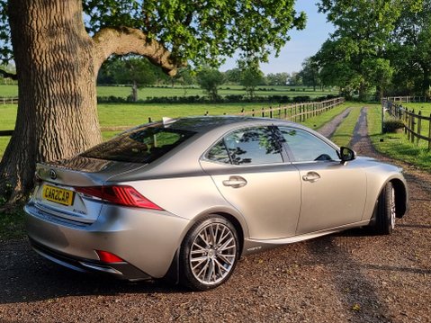 Lexus Is 300H PREMIER 4