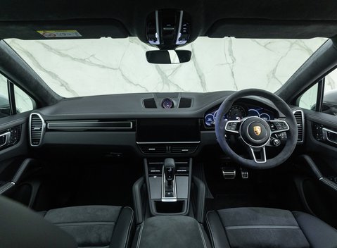 Porsche Cayenne GTS Coupe 17