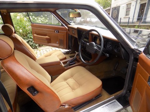 Reliant Scimitar GTE SE6a 4
