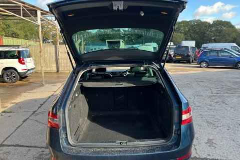Skoda Superb SE BUSINESS TDI 14