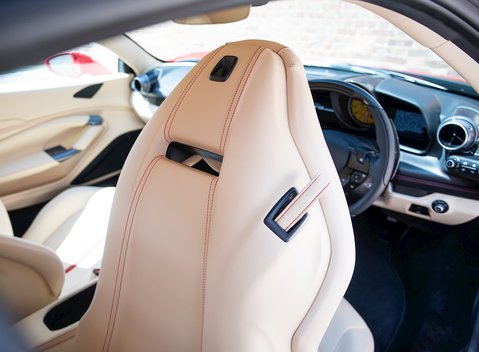 Ferrari F8 Tributo 16