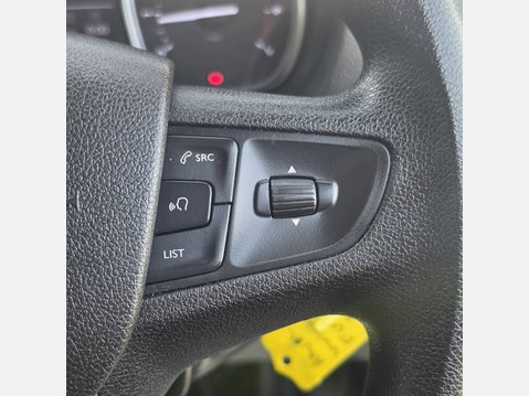 Vauxhall Vivaro SPORTIVE 3100 L2 H1 6 SEATER KOMBI 2.0D 120ps EU6 21