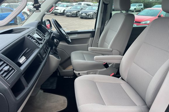 Volkswagen California BEACH 2.0 TDI AUTO CAMPERVAN 41