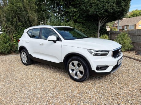Volvo XC40 2.0 D3 Momentum Pro Auto Euro 6 (s/s) 5dr 2