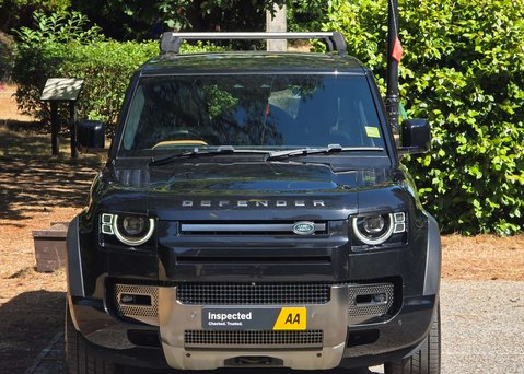 Land Rover Defender 3.0 Defender X MHEV Auto 4WD 5dr 82