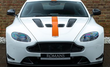 Aston Martin V12 Vantage AMR 4