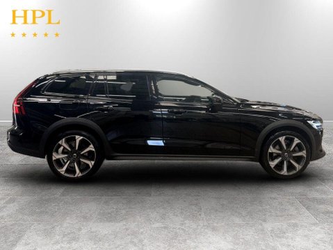 Volvo V60 2.0 B5 MHEV Estate 5dr Petrol Hybrid Auto AWD Euro 6 (s/s) (250 ps) 2 Owner 8