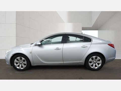 Vauxhall Insignia 2.0 CDTi SE Nav Hatchback 5dr Diesel Auto Euro 5 (160 ps) 5