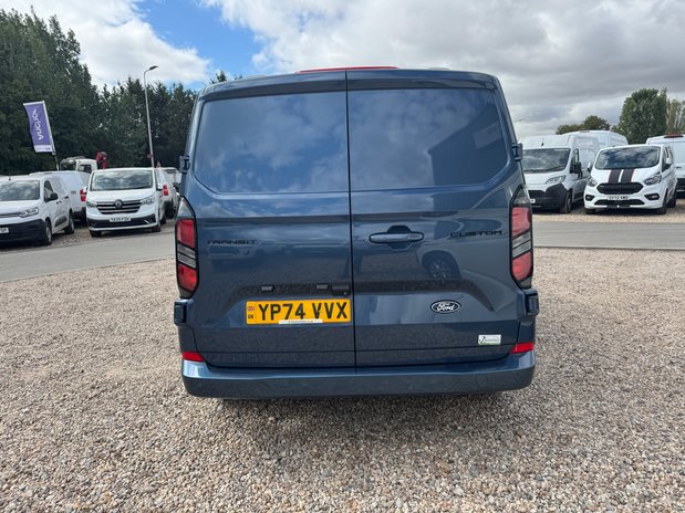 Ford Transit Custom SWB L1H1 Low Roof Limited 300 Air Con Alloys Camera Sensors EURO 6 7