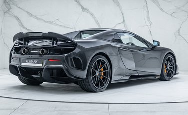 McLaren 675LT Spider MSO Carbon Series 12