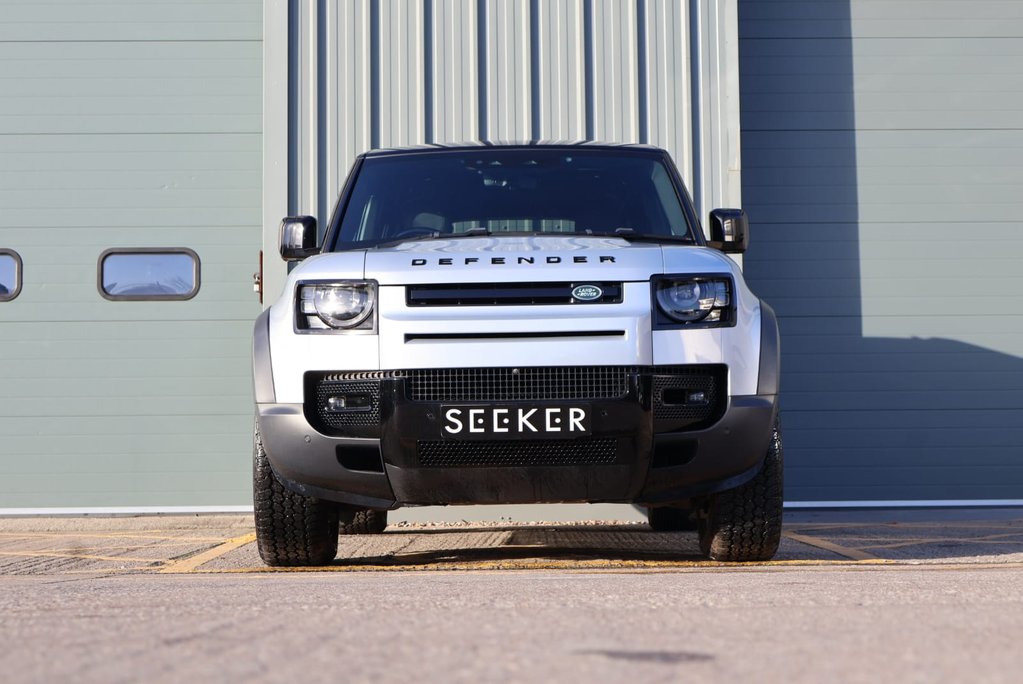 Land Rover Defender 110 HARD TOP SE MHEV with upgraded wheels £9500 REAR SEAT CONVERSION FITTED 5
