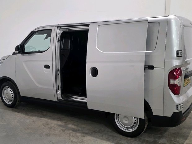 Maxus Deliver 3 Deliver 3 90kW H1 Van 50.2kWh Auto 13