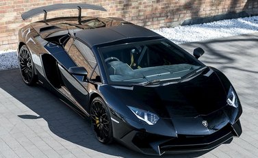 Lamborghini Aventador SV LP750-4 Roadster 10
