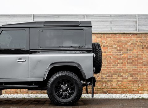 Land Rover Defender 90 Autobiography Edition 22