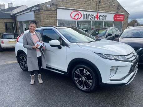 Jolanta from Sheffield collecting her new Mitsubishi using our Click and Collect.