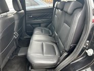 Mitsubishi Outlander 2.4h TwinMotor 13.8kWh 4h CVT 4WD Euro 6 (s/s) 5dr 15