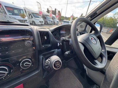 Swift Rio 310 8