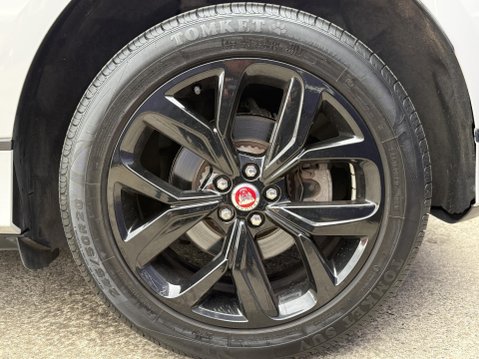 Jaguar I-Pace 400 90kWh Black SUV 5dr Electric Auto 4WD (400 ps) 16