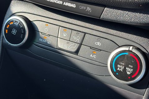 Ford Fiesta Base 85 ps Tdci Car Derived Panel Van - Air Con & Sat Nav 16