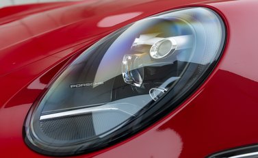 Porsche 911 Carrera 4 (992) 31