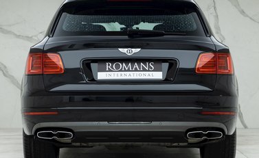 Bentley Bentayga V8 5