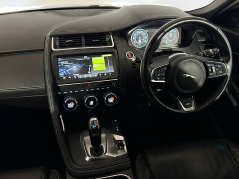 Jaguar E-Pace E-PACE R-DYNAMIC HSE 11