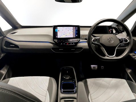 Volkswagen ID.3 Pro Performance 58kWh Family Hatchback 5dr Electric Auto (204 ps) One Owner 20