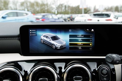 Mercedes-Benz A Class A 180 SPORT EXECUTIVE EDITION 23