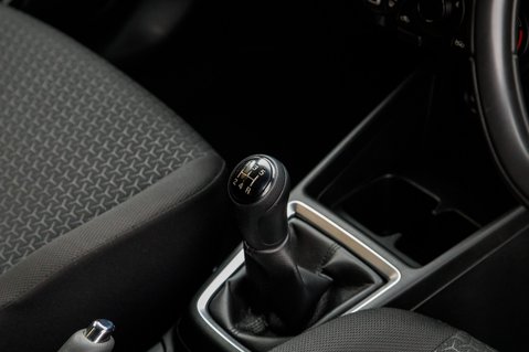 Suzuki Swift ATTITUDE DUALJET 26