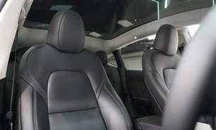 Tesla Model Y RWD 4 New Tyres Comfort Suspension 1 Owner GROK AI Ryzen Adaptive LEDs VATQ 4