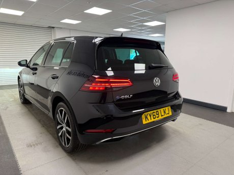 Volkswagen Golf e-Golf 5dr 11