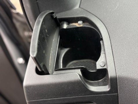 Nissan X-Trail 2.0 dCi Tekna Auto 4WD Euro 5 5dr (AVM) 72