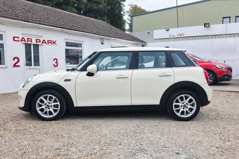 Mini Hatch 1.5 COOPER AUTOMATIC! FULL SERVICE HISTORY! 6 SERVICES! 7