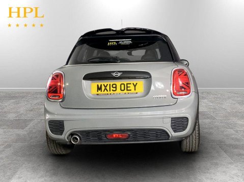 Mini Hatch 1.5 Cooper Sport Hatchback 5dr Petrol Manual Euro 6 (s/s) (136 ps) Air Con 6