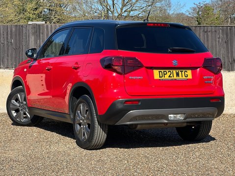 Suzuki Vitara SZ-T BOOSTERJET MHEV 2