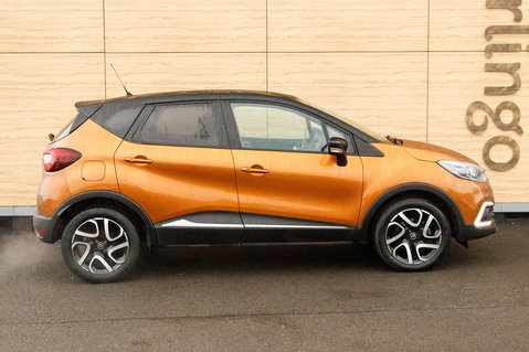 Renault Captur ICONIC TCE 12