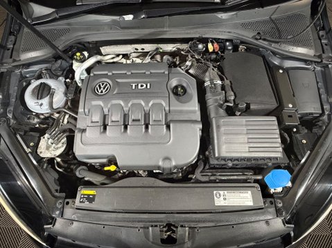 Volkswagen Golf GT TDI BLUEMOTION TECHNOLOGY 10