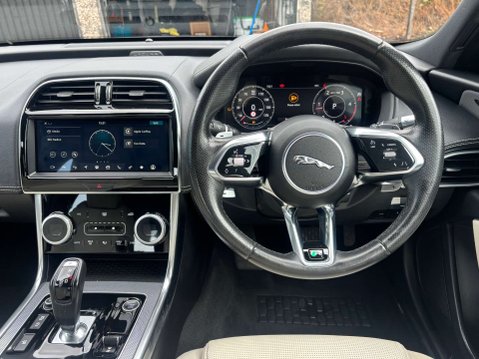 Jaguar XE 2.0 D180 R-Dynamic SE Saloon 4dr Diesel Auto Euro 6 (s/s) (180 ps) 61