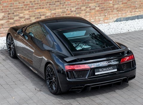 Audi R8 V10 Plus 9