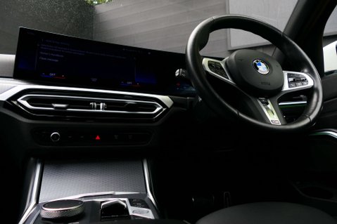 BMW 3 Series 2.0 320i M Sport Auto 5dr 23