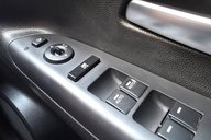 Kia Venga 3.. AUTOMATIC.. 1 PREVIOUS KEEPER.. 7 MAIN DEALER SERVICES.. STUNNING 23