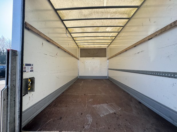 Maxus Deliver 9 Luton LWB [SOLD MT] L3 Air Con Tail Lift EURO 6 SELECT 11