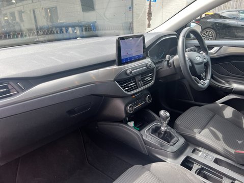 Ford Focus 1.0T EcoBoost Titanium Hatchback 5dr Petrol Manual Euro 6 (s/s) (125 ps) 17